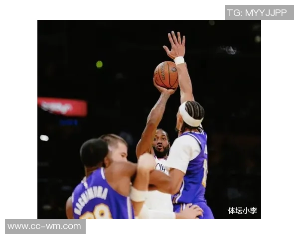 快船主场苦战已一个半月上次胜利竟是小卡万圣节绝杀鹈鹕