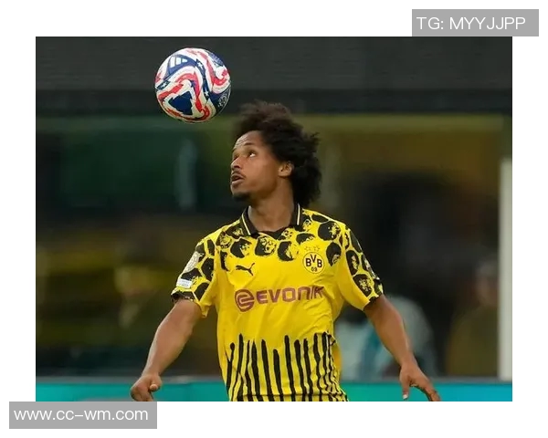 阿德耶米因不满换下遭多特处罚或将在明夏寻求转会离队