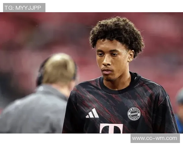 拜仁16岁中卫基亚拉父亲与曼城蓝军洽谈潜在转会事宜