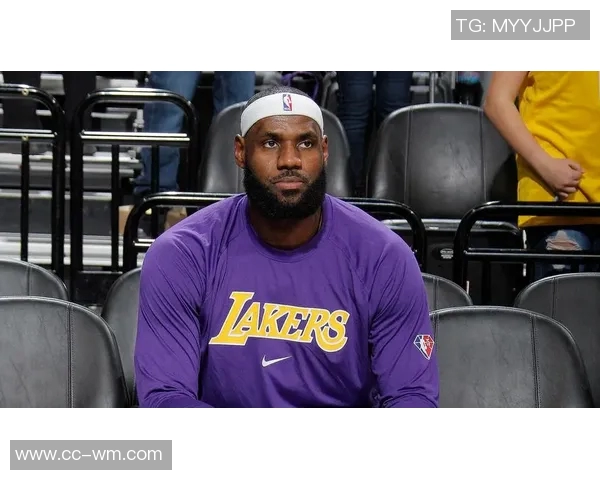 赫伊森因左大腿肌肉超负荷缺席比赛引发关注 赫伊森因左大腿肌肉超负荷缺席比赛引发关注